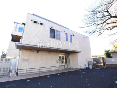 三鷹新川雲母保育園