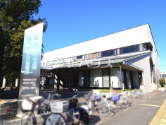 小平市中央図書館
