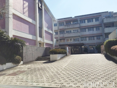 前山小学校