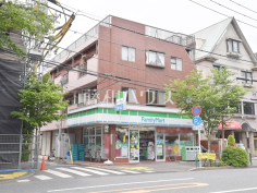 ファミリーマート 中野松が丘店