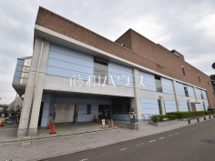 武蔵野市立中央図書館