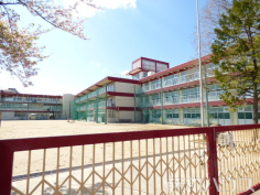 東志賀小学校
