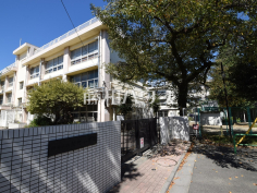 関町小学校