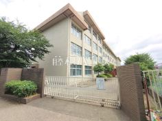 昭島市立多摩辺中学校