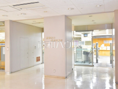 清瀬市立駅前図書館
