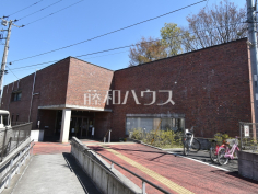 日野市立中央図書館
