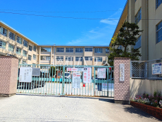 福岡市立石丸小学校