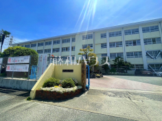福岡市立長尾中学校