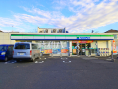 ファミリーマート 八王子陣馬街道店