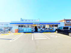 ローソン 八王子高尾街道店