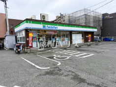 ファミリーマート 神松寺二丁目店