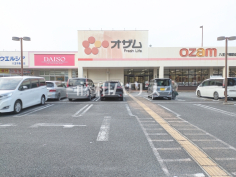 ラーレ八王子諏訪店