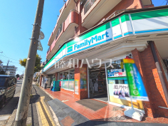 ファミリーマート板橋四葉店