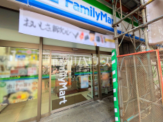 ファミリーマート　アルモントホテル那覇おもろまち店