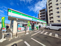 ファミリーマート　石神井台七丁目店