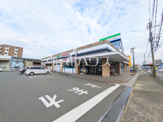 ファミリーマート ドラッグイレブン志免店