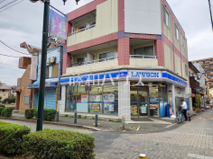 ローソン 府中本町駅前店