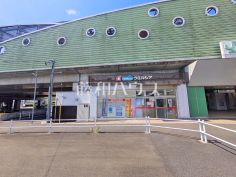 ウエルシア稲城長沼駅店