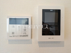 浴室給湯リモコン  TVモニター付きインターホン  日々の生活を豊かに、暮らしを心地良くする先進の設備 