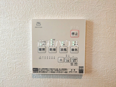 24時間換気システム  24時間換気システムにより、花粉・PM2.5などの微小粒子物質の侵入を防ぎ、快適な室内を保ちます。 