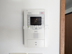 TVモニター付インターフォン　【シャトラン調布】
防犯に役立つTVモニター付インターフォン　