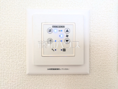 6号棟　24時間換気システム　【八王子市犬目町】24時間換気システムを利用すれば、真夏や真冬に毎日窓を開けて換気する必要がありません。快適な室温を保ちつつ、換気の手間を減らせます。　