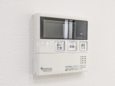 給湯スイッチ　【国分寺市光町３丁目】 追焚き機能付きなので、生活時間の違う家族に便利です。 