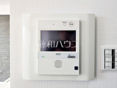 TVモニター付インターフォン　　【ランドコートつつじヶ丘】
防犯に役立つTVモニター付インターフォン　