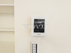 1号棟　TVモニター付きインターホンTVモニター付きインターホンのため訪問者がひと目で分かります　