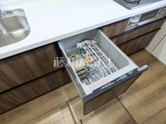 11号棟(モデルハウス)　食器洗浄乾燥機　【練馬区西大泉４丁目】後片付けの救世主！ 食洗機付きシステムキッチン
