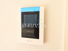 1号棟　TVモニター付きインターホン　【八王子市長沼町】TVモニター付きインターホンのため訪問者がひと目で分かります