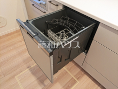 2号棟　食洗機　【八王子市長沼町】食後の片付けもラクに、毎日の家事を時短できるようキッチンに食洗機を内蔵しました。
