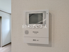 TVモニターホン　【小平市小川町１丁目】
TVモニター付きインターホンのため訪問者がひと目で分かります　
