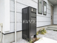 K号棟　郵便受・宅配ボックス　【国分寺市西町５丁目】荷物の受け取り時間を気にせず外出できる宅配ボックス付き！　