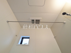 浴室換気乾燥機　【八王子市北野台３丁目】雨天時の洗濯物や浴室内のカビ防止としても活躍する浴室換気乾燥機
