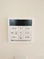 給湯機　【新座市大和田１丁目】追焚き機能付きなので、生活時間の違う家族に便利です。