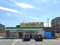 ファミリーマート所沢久米店
