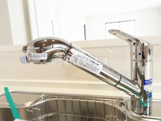 浄水器一体型水栓　【八王子市上柚木】いつでもおいしいお水が飲める浄水器一体型水栓も完備 
