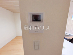 TVモニター付きインターホン TVモニター付きインターホンのため訪問者がひと目で分かります 
