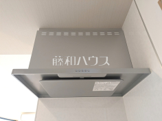 レンジフード　【富士見市東みずほ台３丁目】お手入れのしやすいレンジフードは見た目もスッキリしていて、料理時の油煙やニオイを効率的に外に出せます。