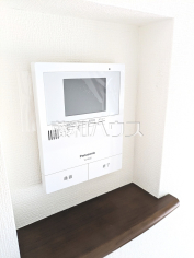 TVモニター付インターホン　【新座市片山３丁目】TVモニター付きインターホンのため訪問者がひと目で分かります
