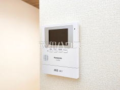 TVモニター付きインターホン TVモニター付きインターホンのため訪問者がひと目で分かります 