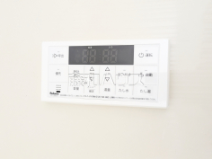 浴室給湯リモコン　【立川市西砂町２丁目】追焚き機能付きなので、生活時間の違う家族に便利です。　