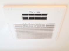 浴室換気乾燥機幼い子供がいると汚れものが多く、いつでも洗濯物を干せるのが嬉しい浴室換気乾燥機！