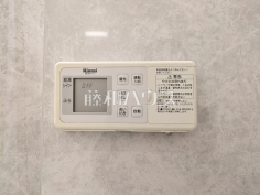給湯リモコン　【クレール府中】
追焚き機能付きなので、生活時間の違う家族に便利です。　