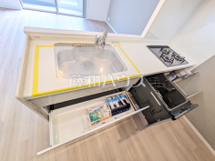 食洗機【アイディーコート府中】キッチンには家事時間を短縮する食洗機付き