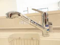 浄水器一体型水栓　【八王子市並木町】 いつでもおいしいお水が飲める浄水器一体型水栓も完備 