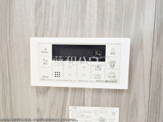 給湯リモコン　【調布市上石原３丁目】
追焚き機能付きなので、生活時間の違う家族に便利です。　