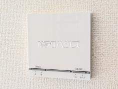 床暖房　【練馬区貫井４丁目】乾燥しすぎず、埃も舞わずハウスダストが少ないクリーンな室内をキープする床暖房