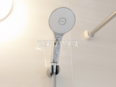 スイッチ付シャワーヘッド　【富士見市大字水子】浴室のシャワーは手元で止水ができるスイッチ付シャワーヘッドにより、さらに節水効果がアップします。